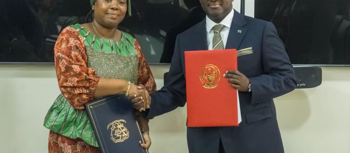 H.E Mme. Sara Beysolow Nyanti along with  Rwandan Foreign Min. Amb. Olivier J.P. NduhungireheH.E 